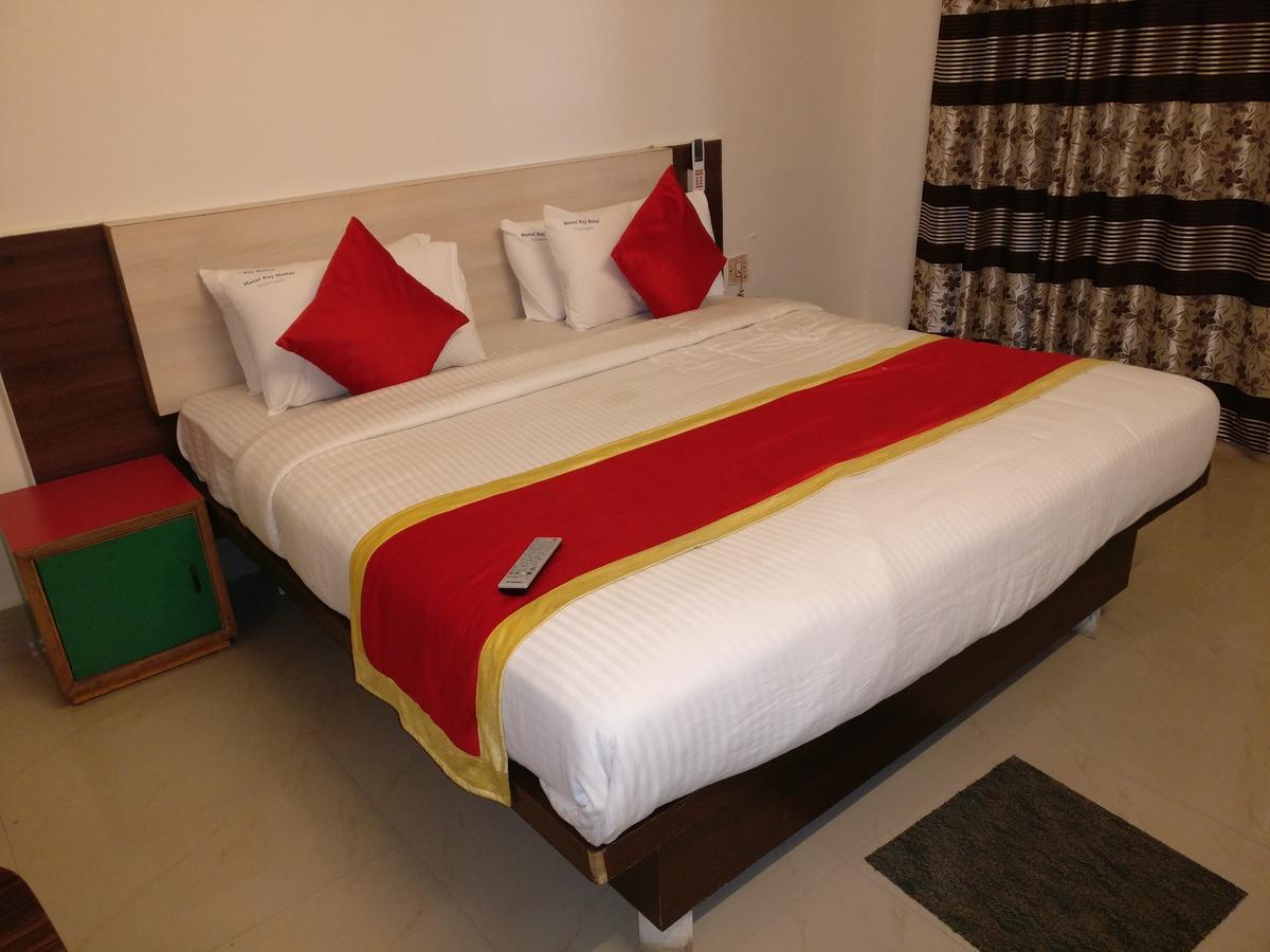 Hotel Raj Mahal Chikmagalūr Eksteriør billede