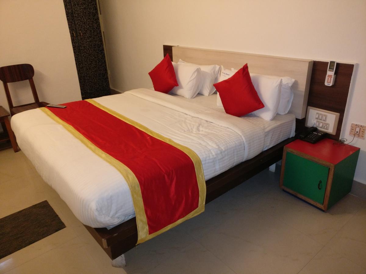Hotel Raj Mahal Chikmagalūr Eksteriør billede
